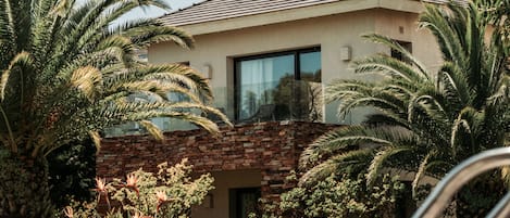 Piscine couverte, piscine extérieure