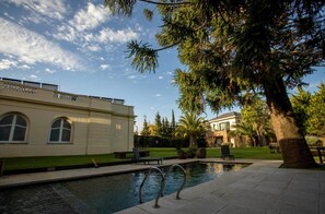 Indoor pool, outdoor pool - Hotel Cottage (Montevideo)