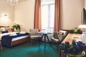 1 bedroom, hypo-allergenic bedding, in-room safe, desk