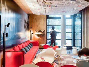 Bar (on property) - ibis Paris Porte de Clichy Centre (Clichy)