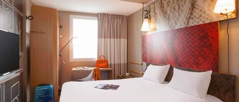 Egyptian cotton sheets, premium bedding, pillowtop beds, blackout drapes