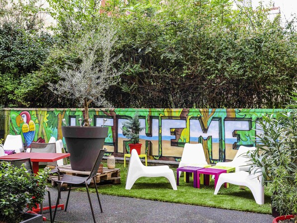 Bar (in der Unterkunft)