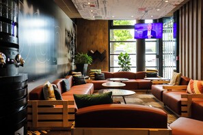 Lobby sitting area - ibis Paris Porte de Clichy Centre (Clichy)