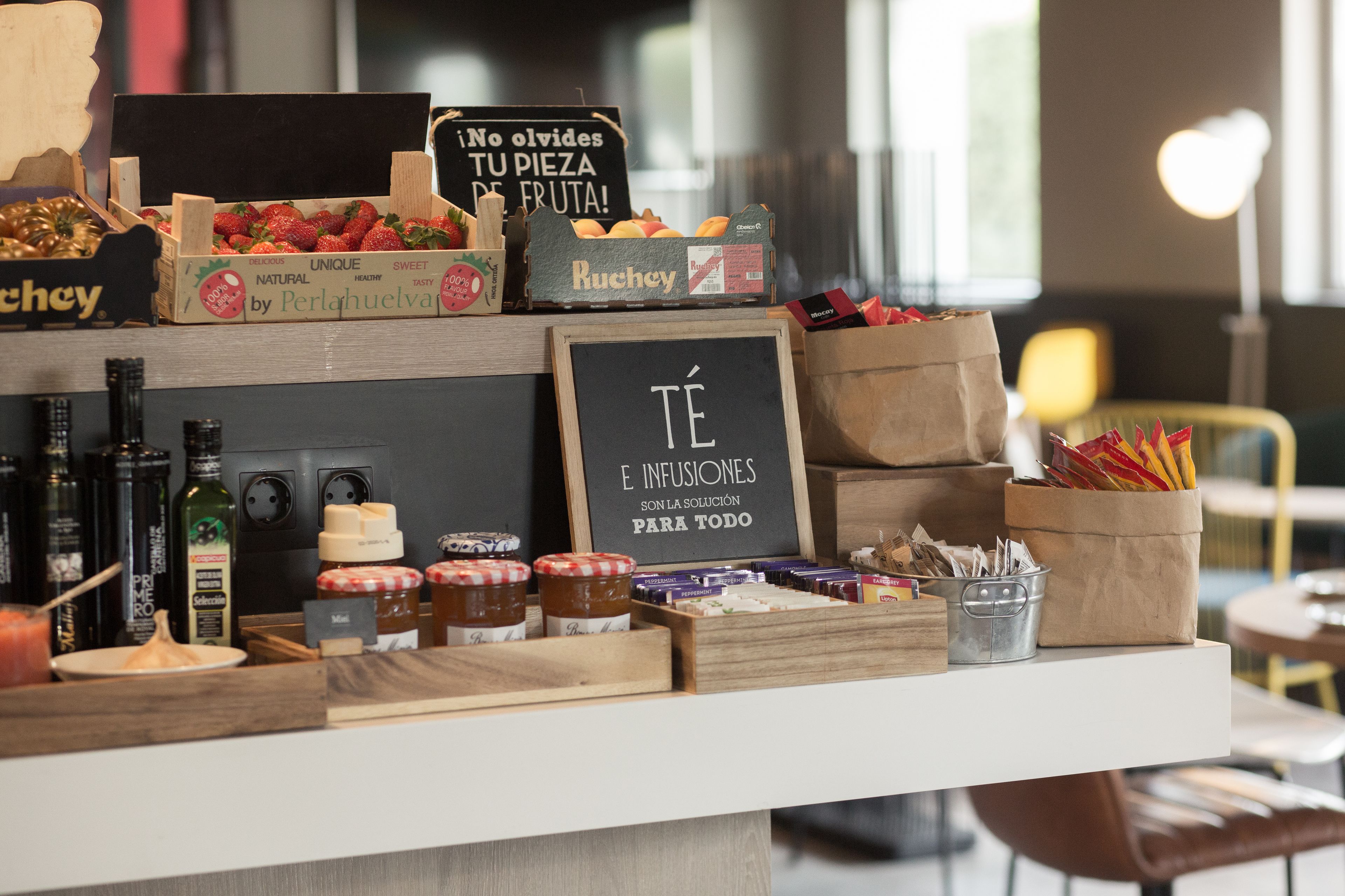 daily buffet breakfast (eur 10.20 per person)