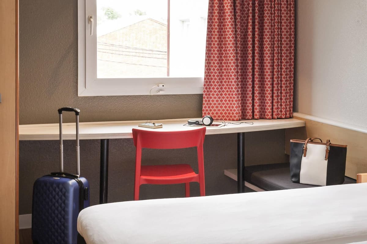 Twin Room, 2 Single Beds