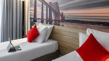 Standard Room, 2 Twin Beds | Hypo-allergenic bedding, minibar, in-room safe, desk