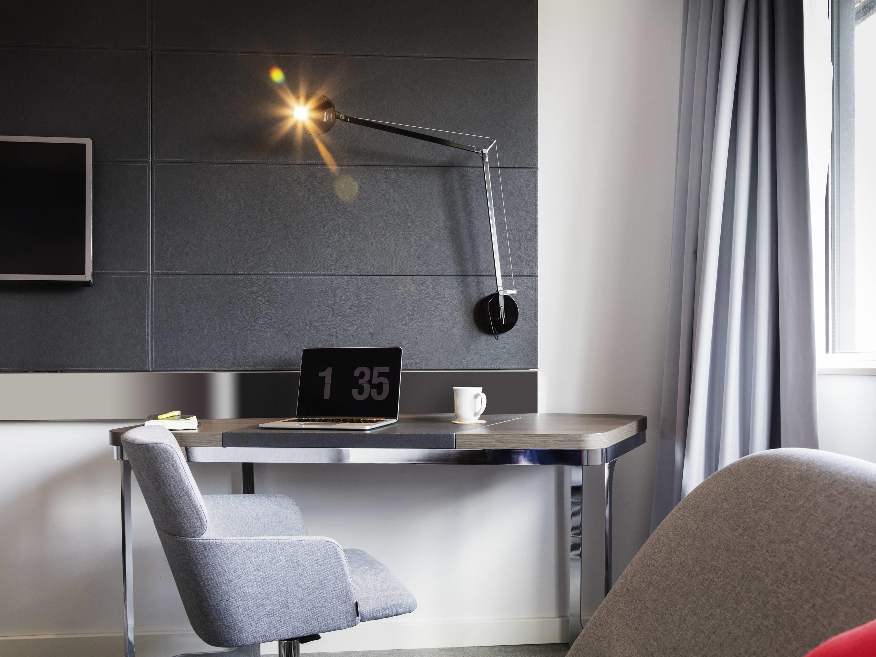 Hypo-allergenic bedding, minibar, in-room safe, desk