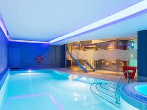 Piscine couverte