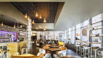 Breakfast, lunch and dinner served