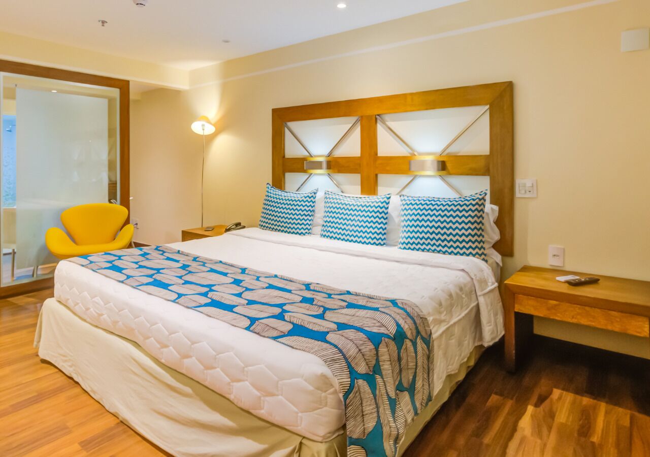 Suite Executiva | Frigobar, cofres nos quartos, escrivaninha, Wi-Fi de cortesia