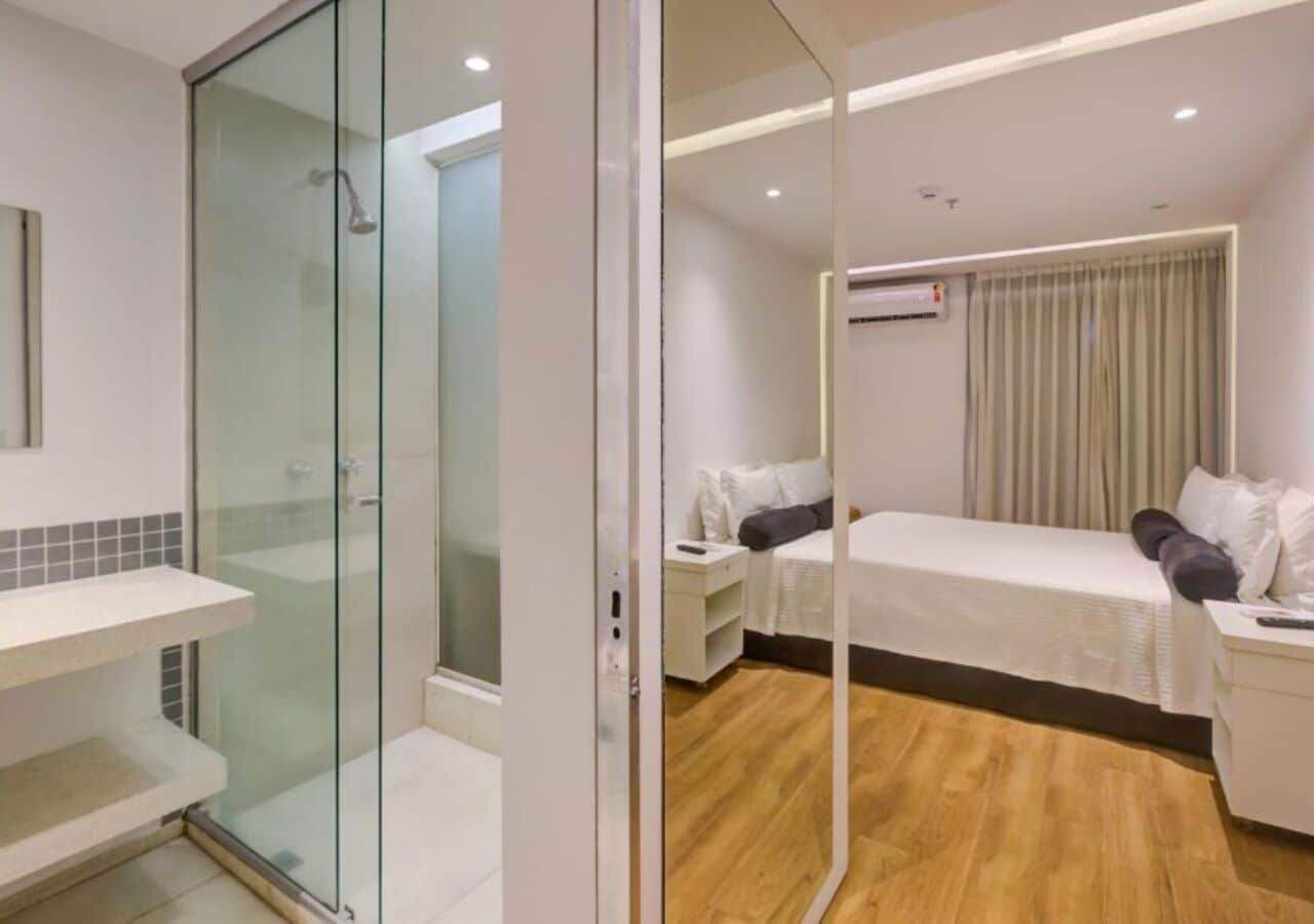 deluxe double room | bathroom | shower, free toiletries, hair dryer, towels