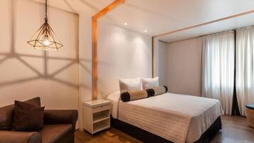 Minibar, in-room safe, desk, free WiFi