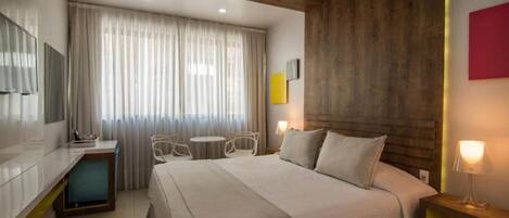 Chambre Deluxe double | 1 chambre, minibar, coffre-fort, bureau