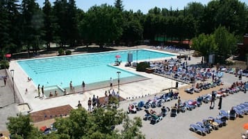 Innenpool, Außenpool