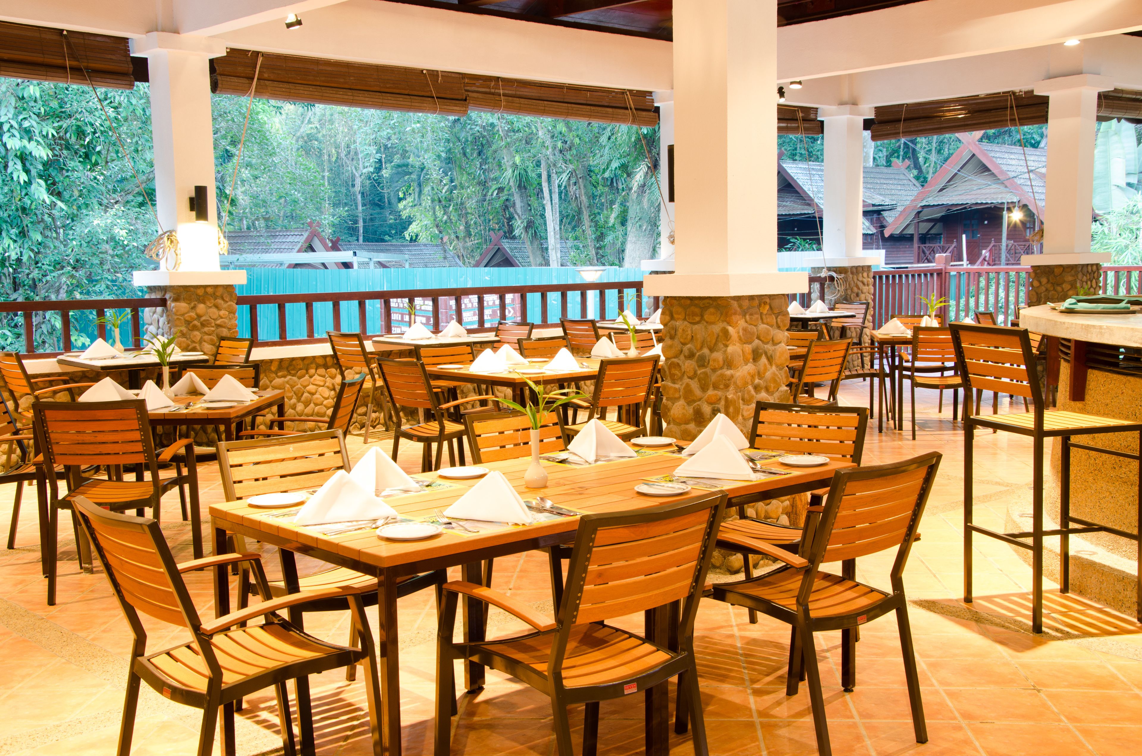 朝食 (オーダー形式)、毎日提供 (1 名様 50 MYR)