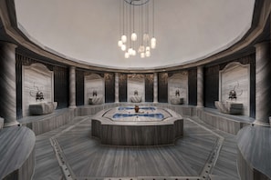Couples treatment room(s), sauna, hot tub, steam room