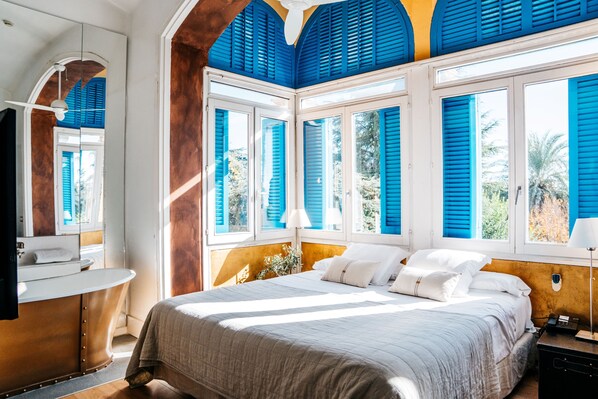 Down duvets, minibar, in-room safe, individually furnished