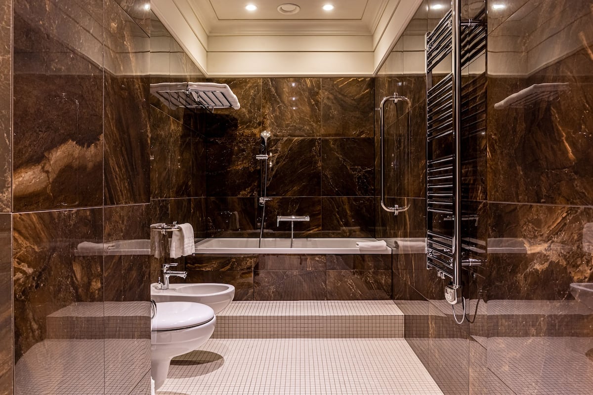 premier room front view (wellness access) | bathroom | free toiletries, hair dryer, bathrobes, towels