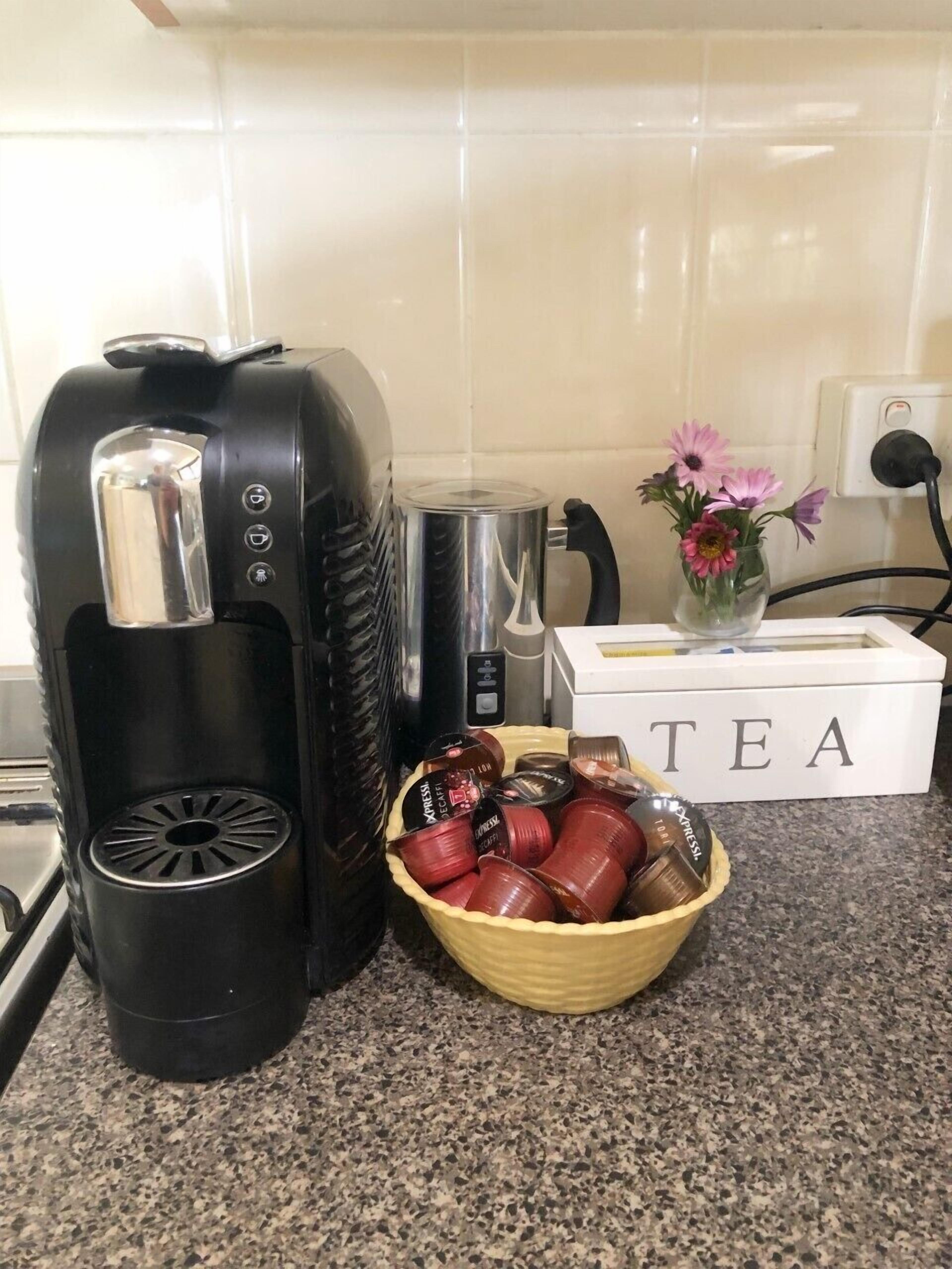 tuckeroo retreat budget accommodation | coffee and/or coffee maker