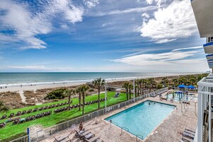 Deluxe Studio, 2 Queen Beds, Oceanfront | Beach/ocean view