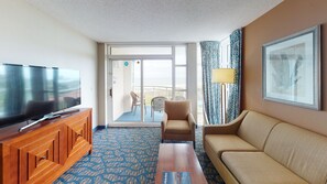 豪華客房, 2 間臥室, 海濱 (Angle) | 客廳 | 40 吋平面電視連有線電視頻道、電視