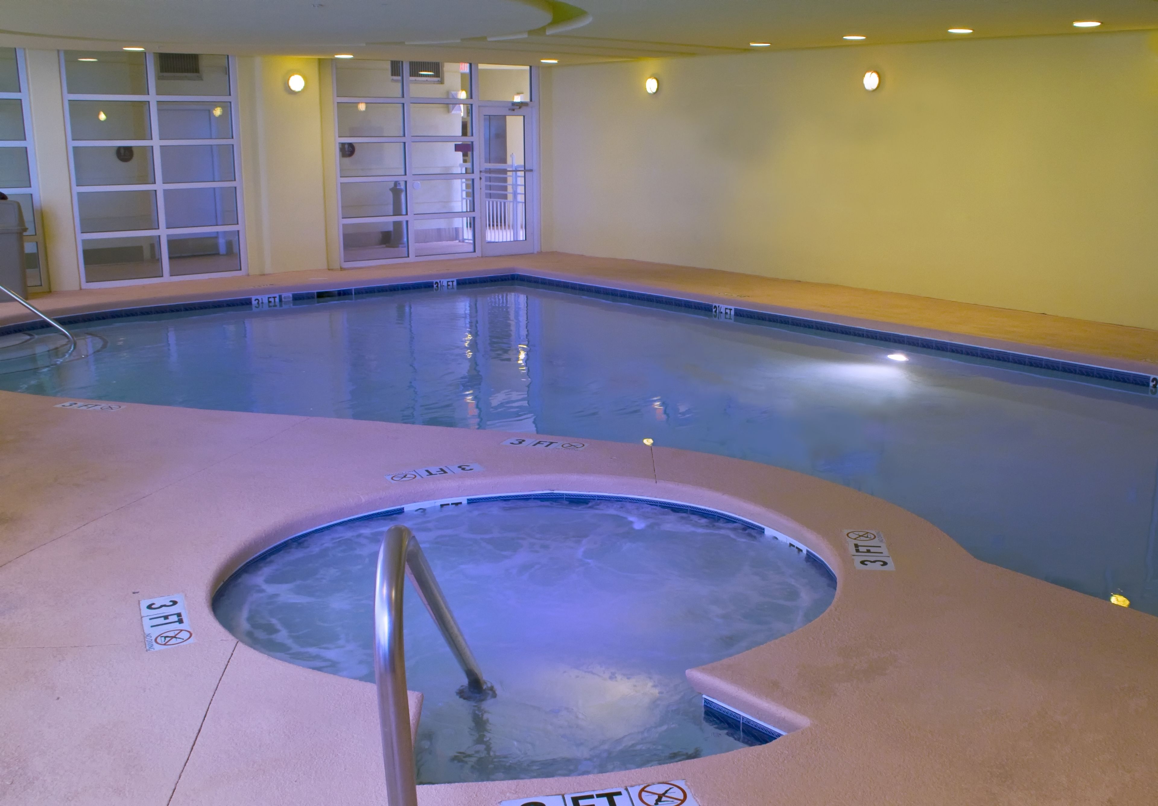 2 indoor pools, 3 outdoor pools, pool cabanas (surcharge)