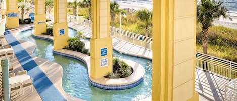 2 sisäuima-allasta, 3 ulkouima-allasta, maksullisia cabañoita