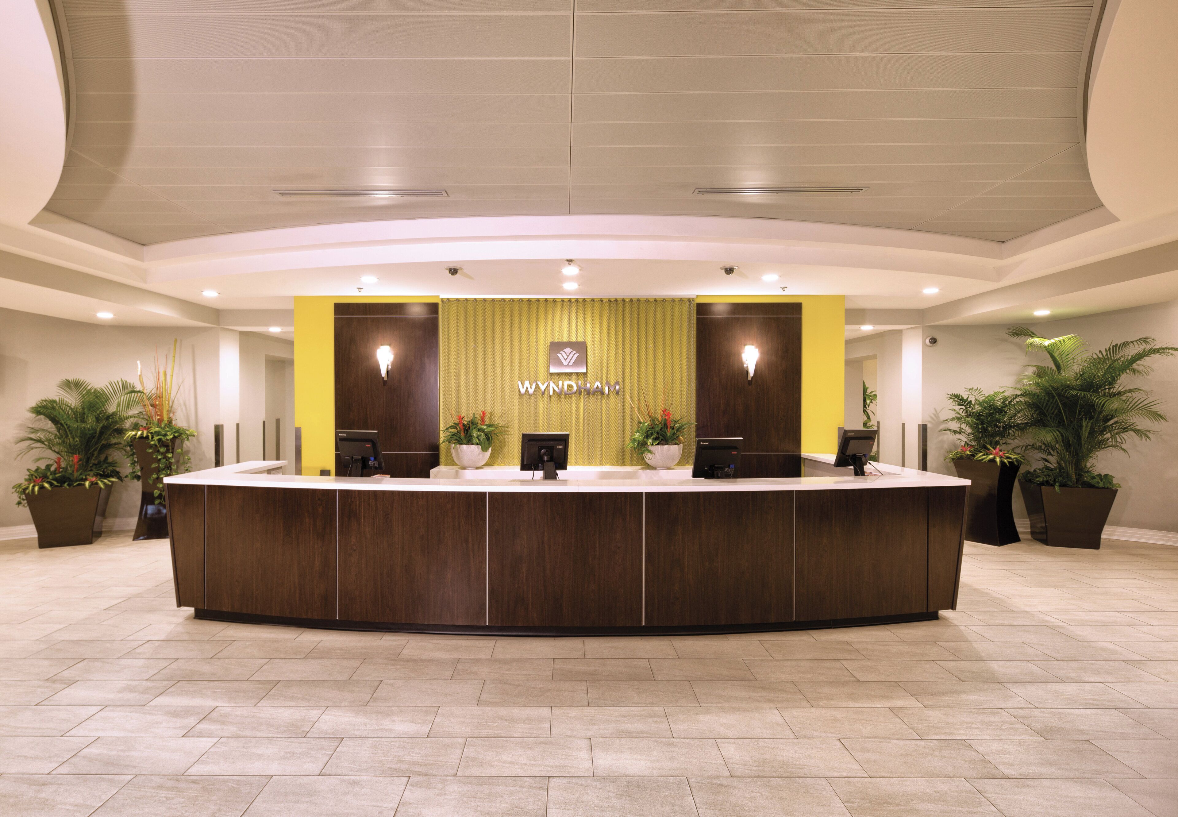 Lobby lounge