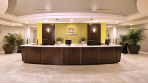 Lobby lounge - Club Wyndham Ocean Boulevard (North Myrtle Beach)