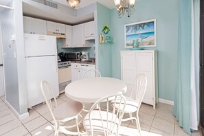 Studio | Private kitchen - Myrtle Beach Resort by Beach Vacations (Myrtle Beach)