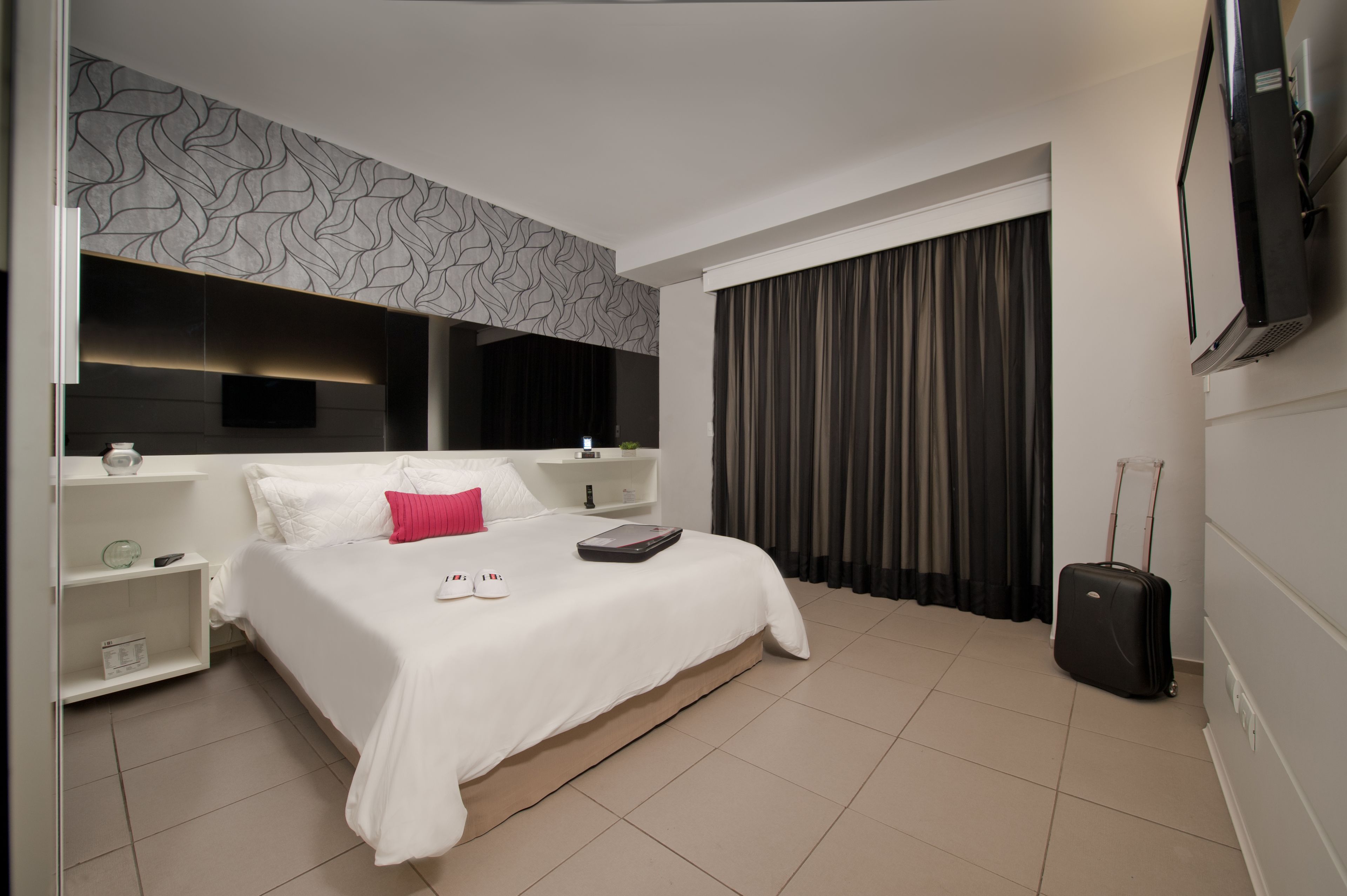 hypo-allergenic bedding, minibar, in-room safe, blackout curtains