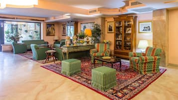 Sala de estar en el lobby