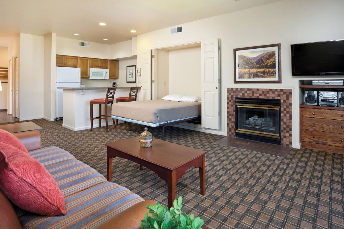 Studio | Strykejern/-brett, wi-fi (inkludert) og sengetøy