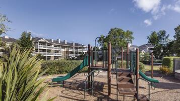 Children’s play area – outdoor