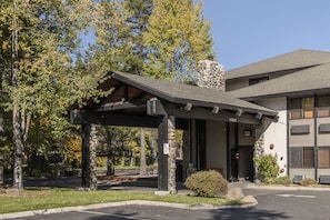 Front of property - The Inn at Truckee (Truckee)