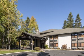 Front of property - The Inn at Truckee (Truckee)