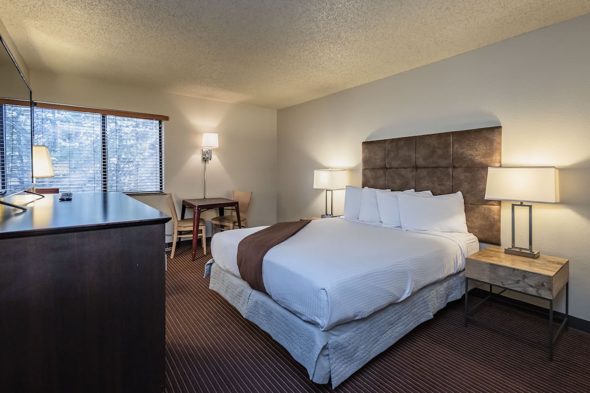 Desk, iron/ironing board, free cots/infant beds, free WiFi