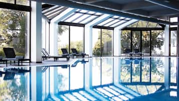 Piscina coperta, piscina all'aperto