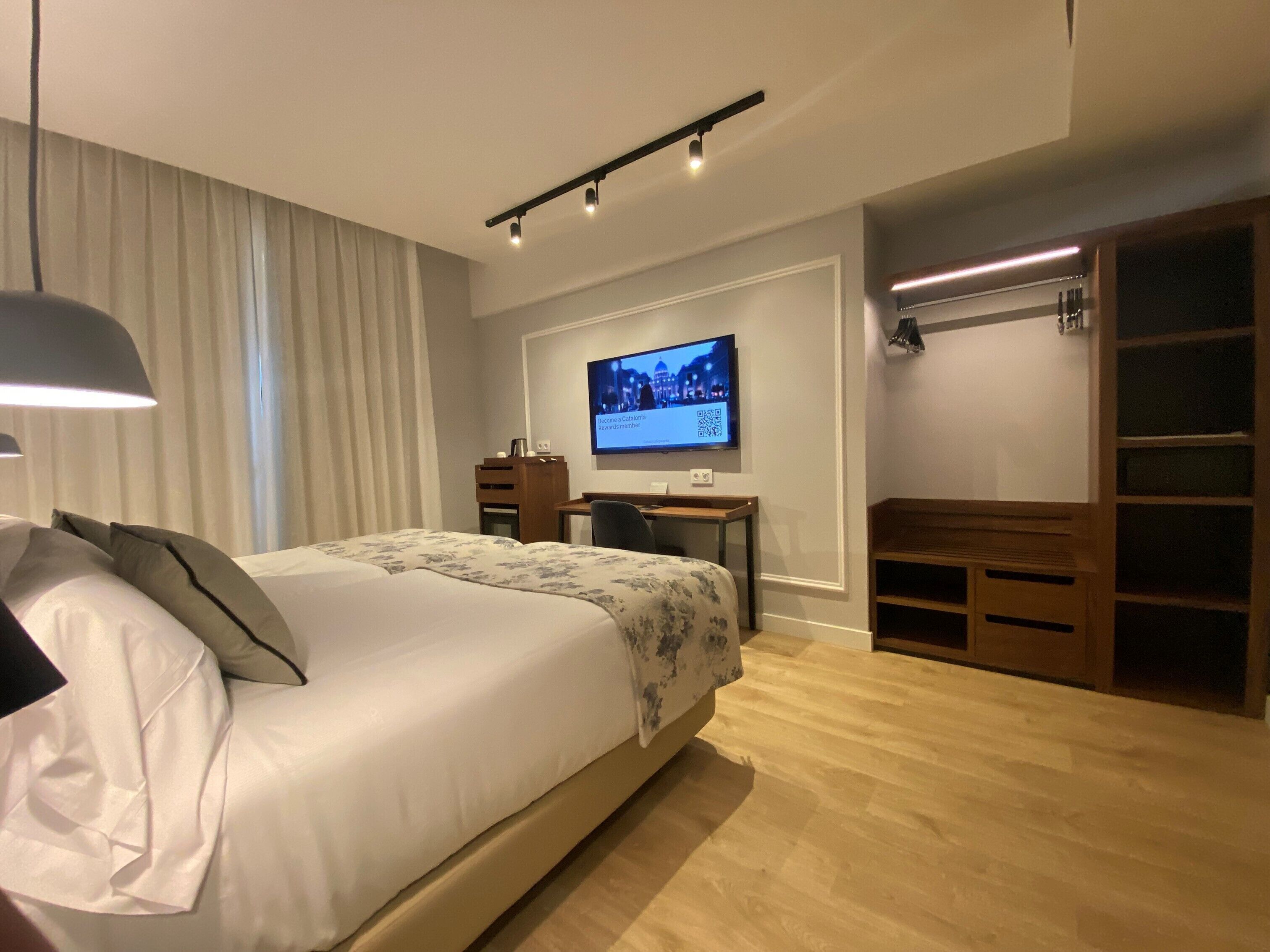 Minibar, in-room safe, desk, soundproofing