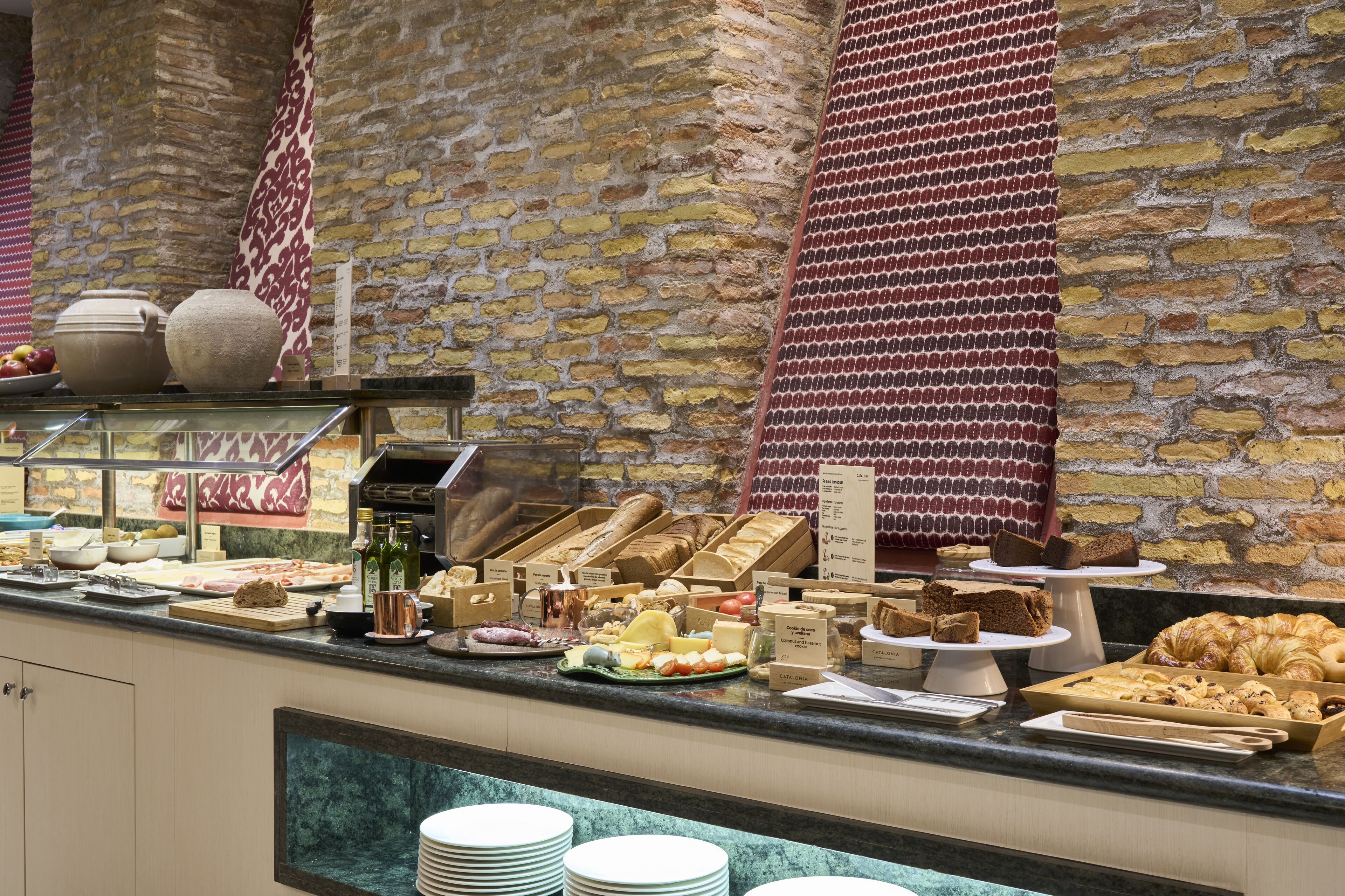 daily buffet breakfast (eur 16 per person)