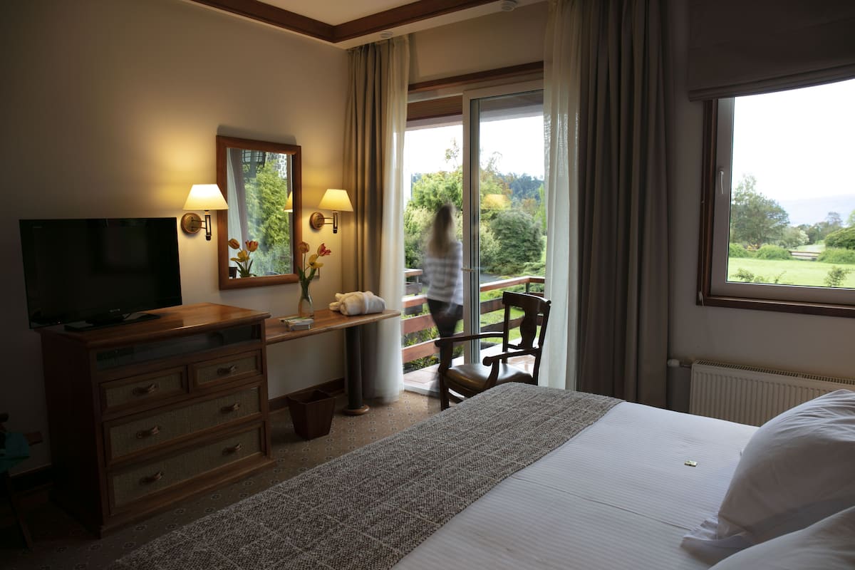 1 bedroom, premium bedding, down duvets, pillow-top beds