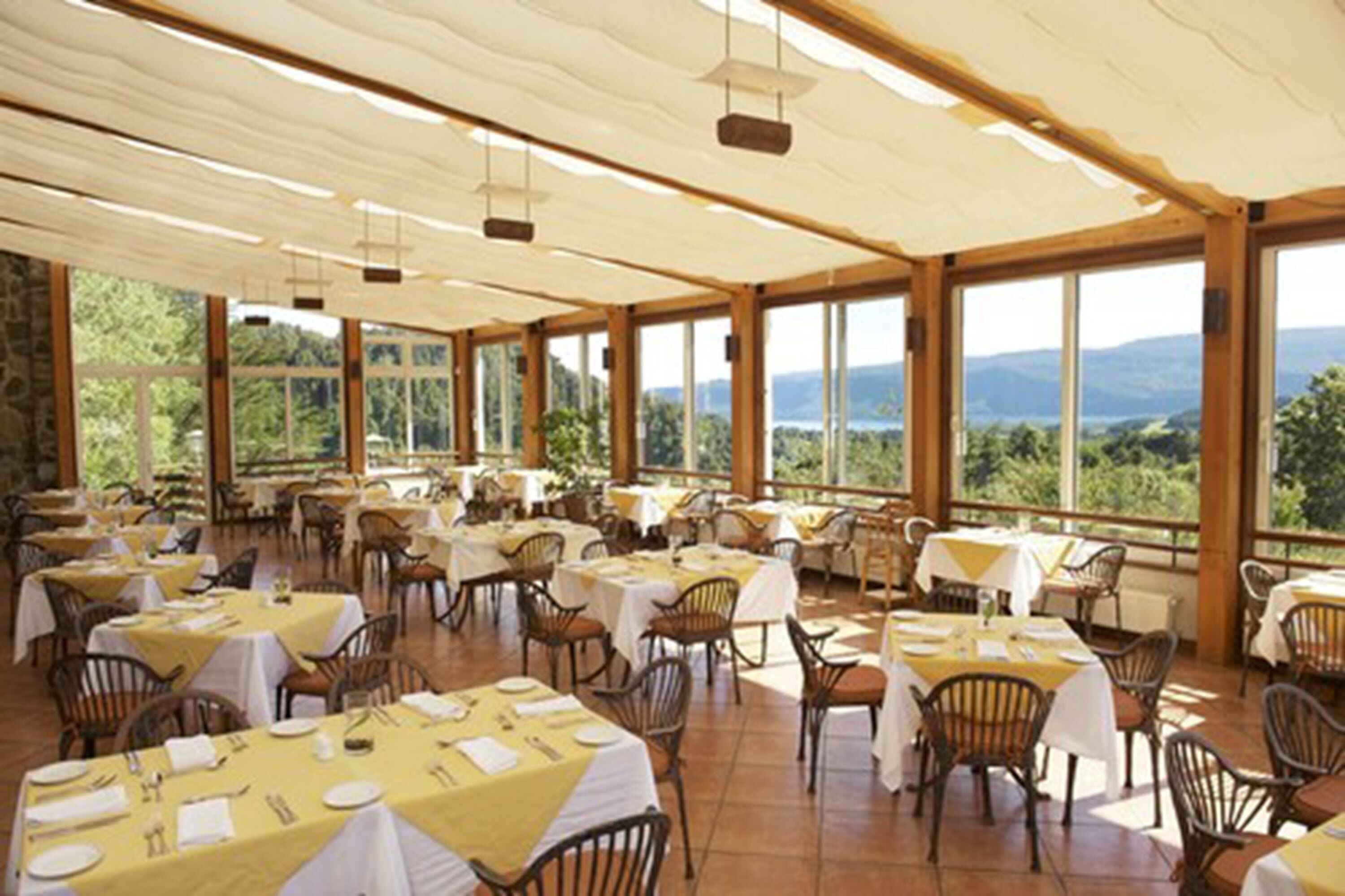 Termasuk sarapan bufet setiap hari 