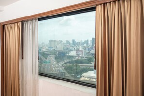 1 bedroom, minibar, in-room safe, desk