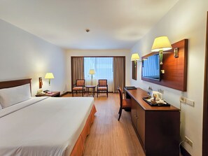 Family Room, 2 Bedrooms | 1 bedroom, minibar, in-room safe, desk