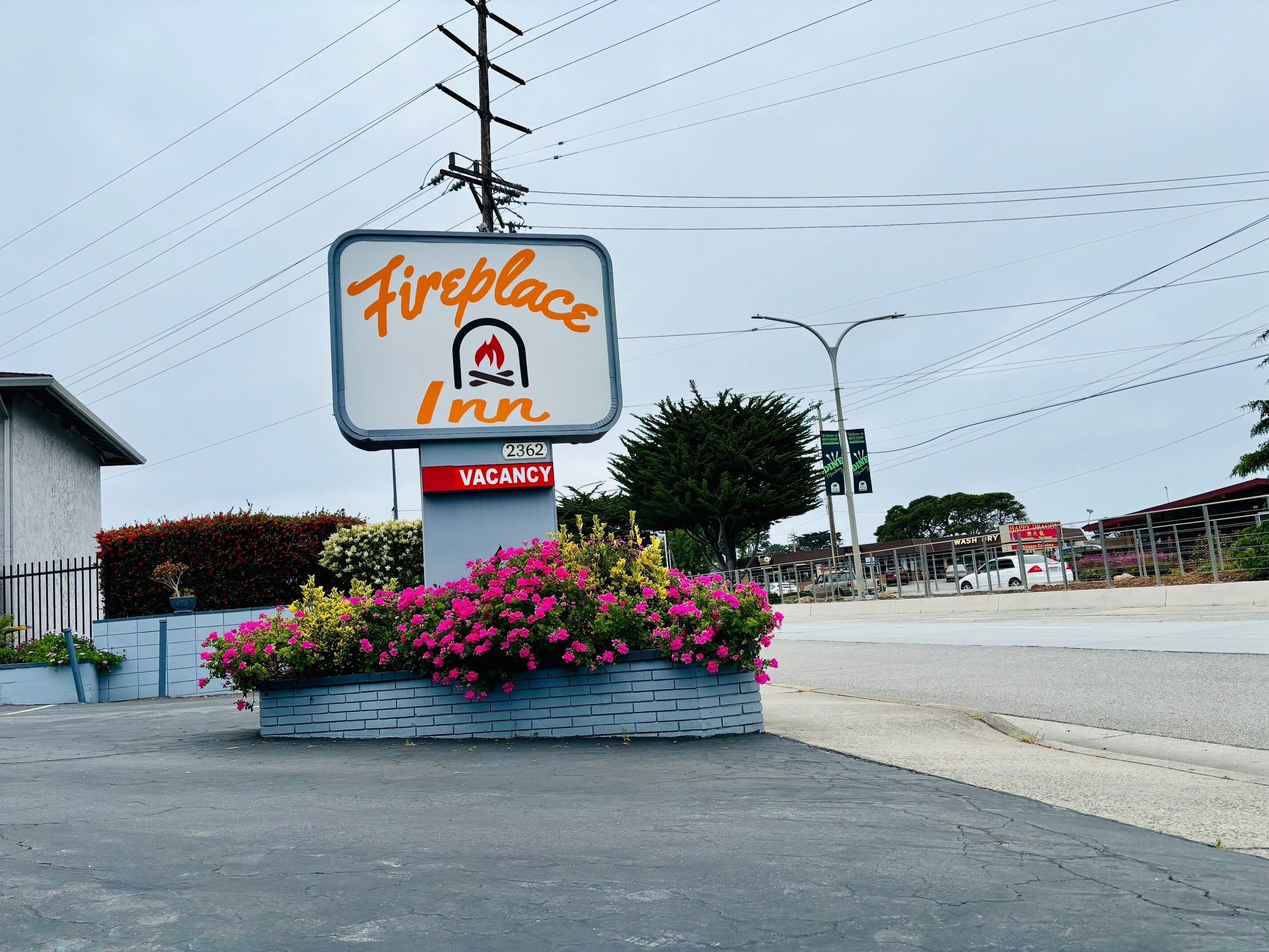Foto - The Monterey Fireplace Inn