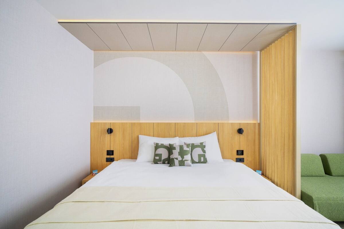 Classic room with balcony park side - Family
