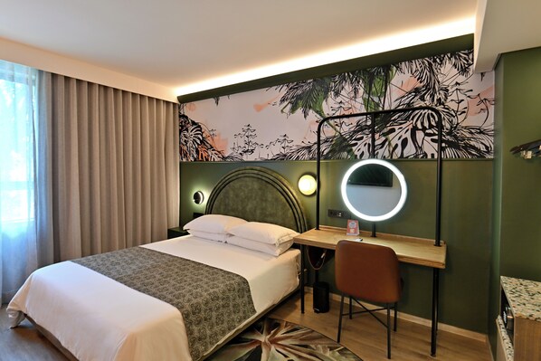 In-room safe, desk, laptop workspace, blackout drapes