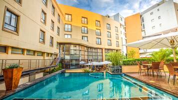 Outdoor pool, pool loungers