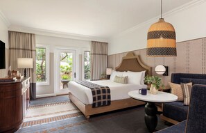 客房, 1 張特大雙人床, 花園景觀 (Garden View King) | 高級寢具、客房內保險箱、熨斗/熨衣板、網路服務