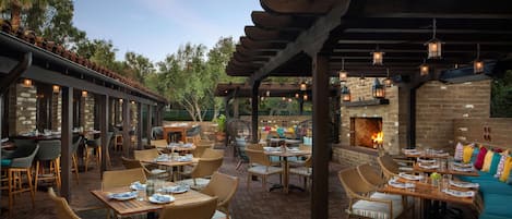 4 Restaurants, Frühstück, Mittagessen, Abendessen, kalifornische Küche